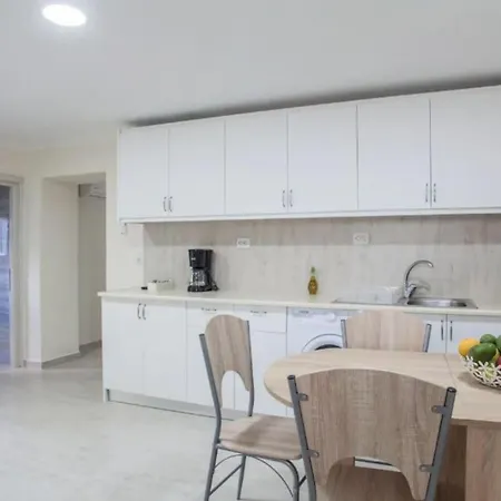 Newly Reconstructed Flat 107sqm!