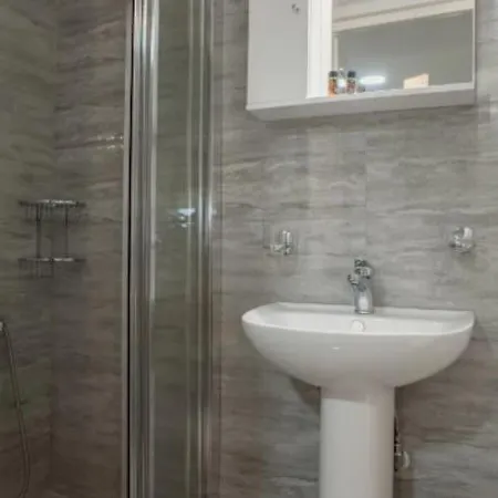Newly Reconstructed Flat 107sqm! Lägenhet Chania (Crete)